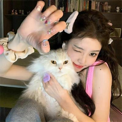 龙纹身的女鬼入镜